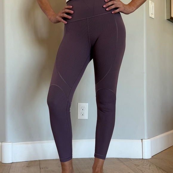 Athleta Leggings: Rise Up Rib 7/8 Tight, Purple XS - Picture 1 of 6
